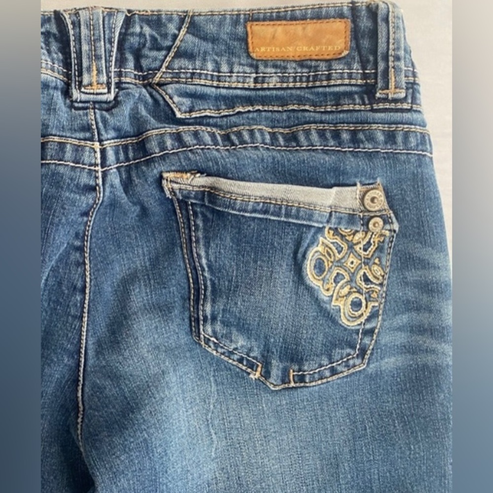 Artisan Crafted by jolt Low Rise Straight Back Pocket Embroidered Jeans Size 9 - Picture 3 of 10